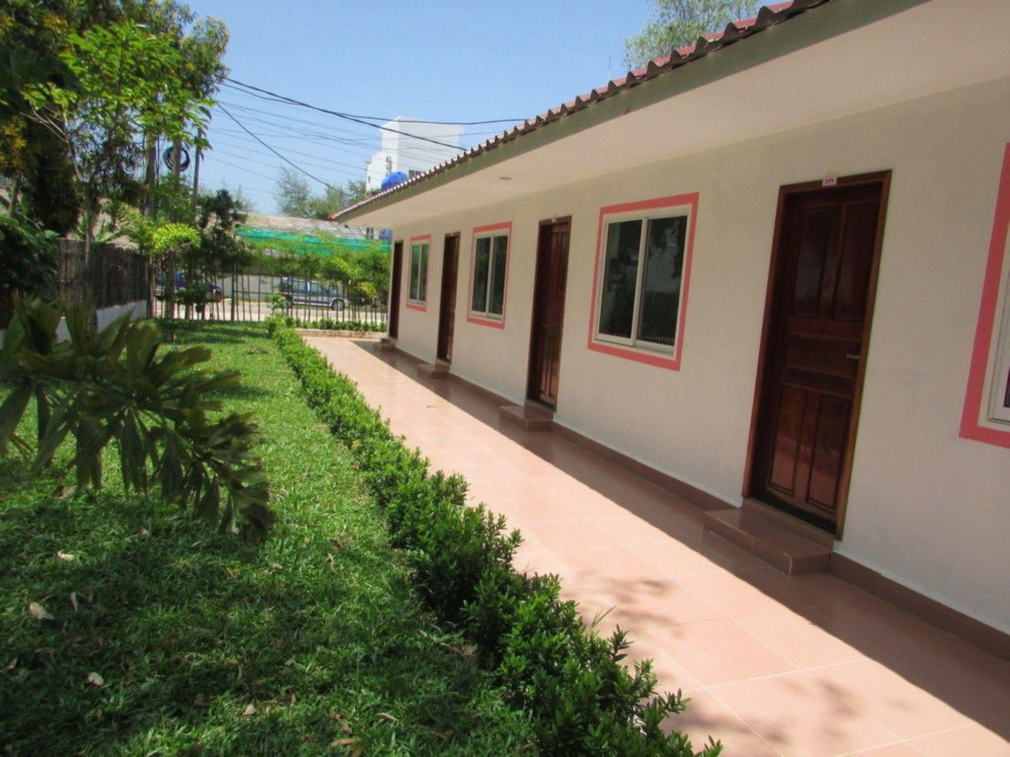 Manita Anna Guesthouse Jullyanna Before Sihanoukville Extérieur photo